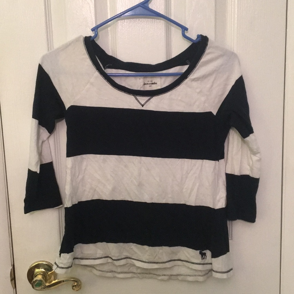 cropped sleeve shirt
